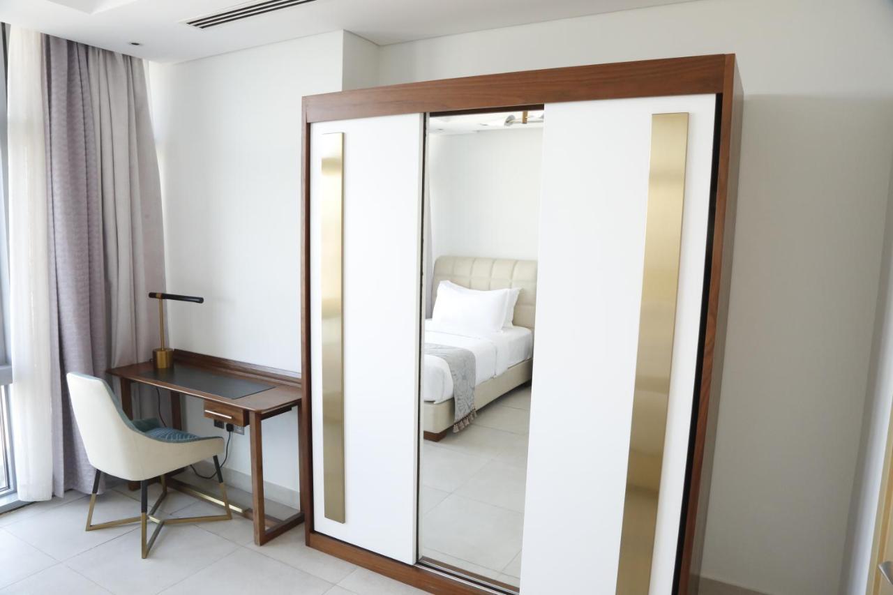 Waterfront Hotel Apartment Lusail Exterior photo Sliding doors
